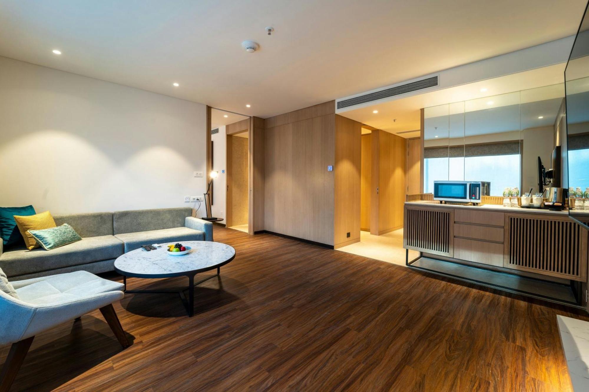 Courtyard By Marriott Vadodara Dış mekan fotoğraf