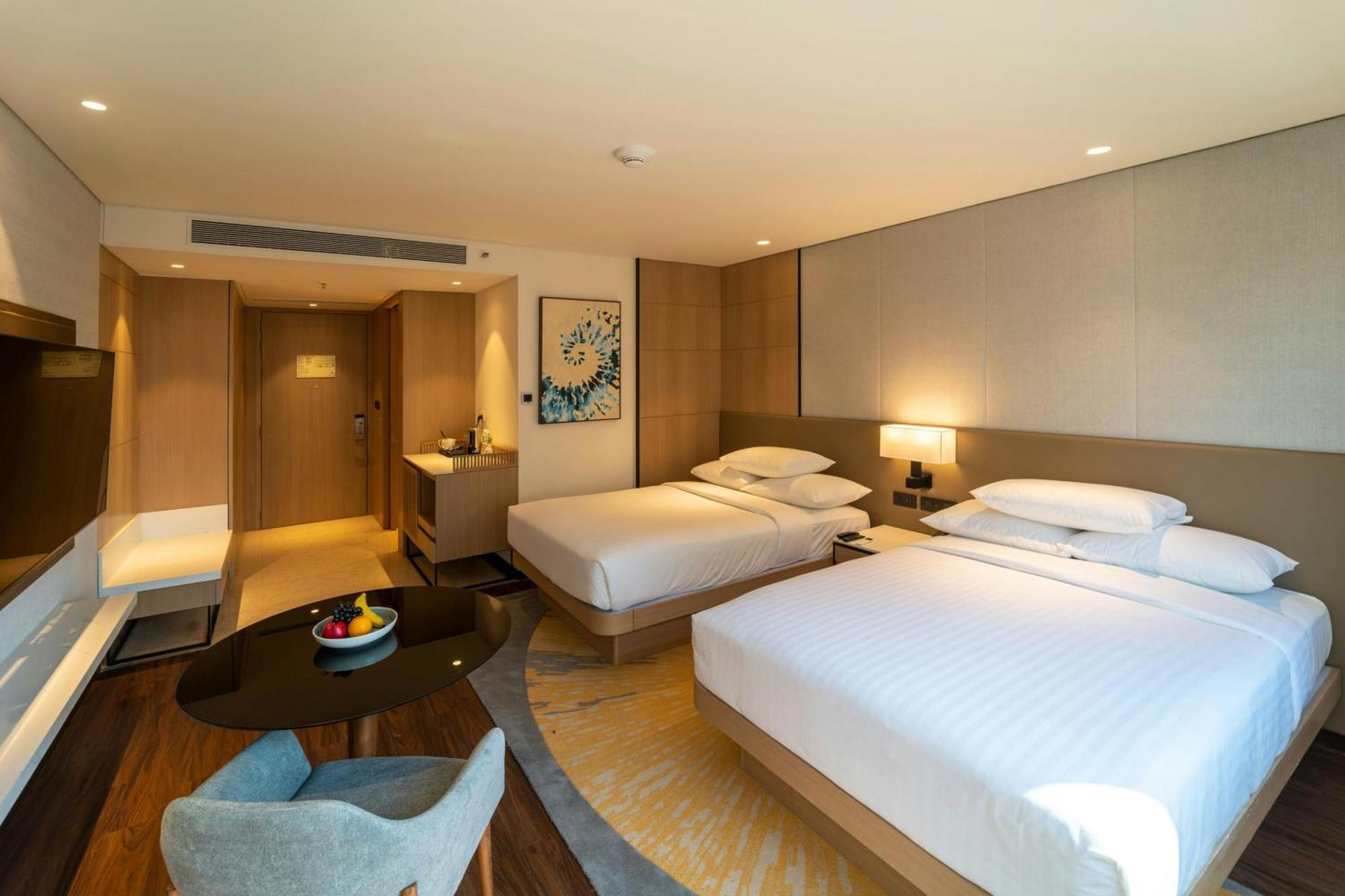 Courtyard By Marriott Vadodara Dış mekan fotoğraf