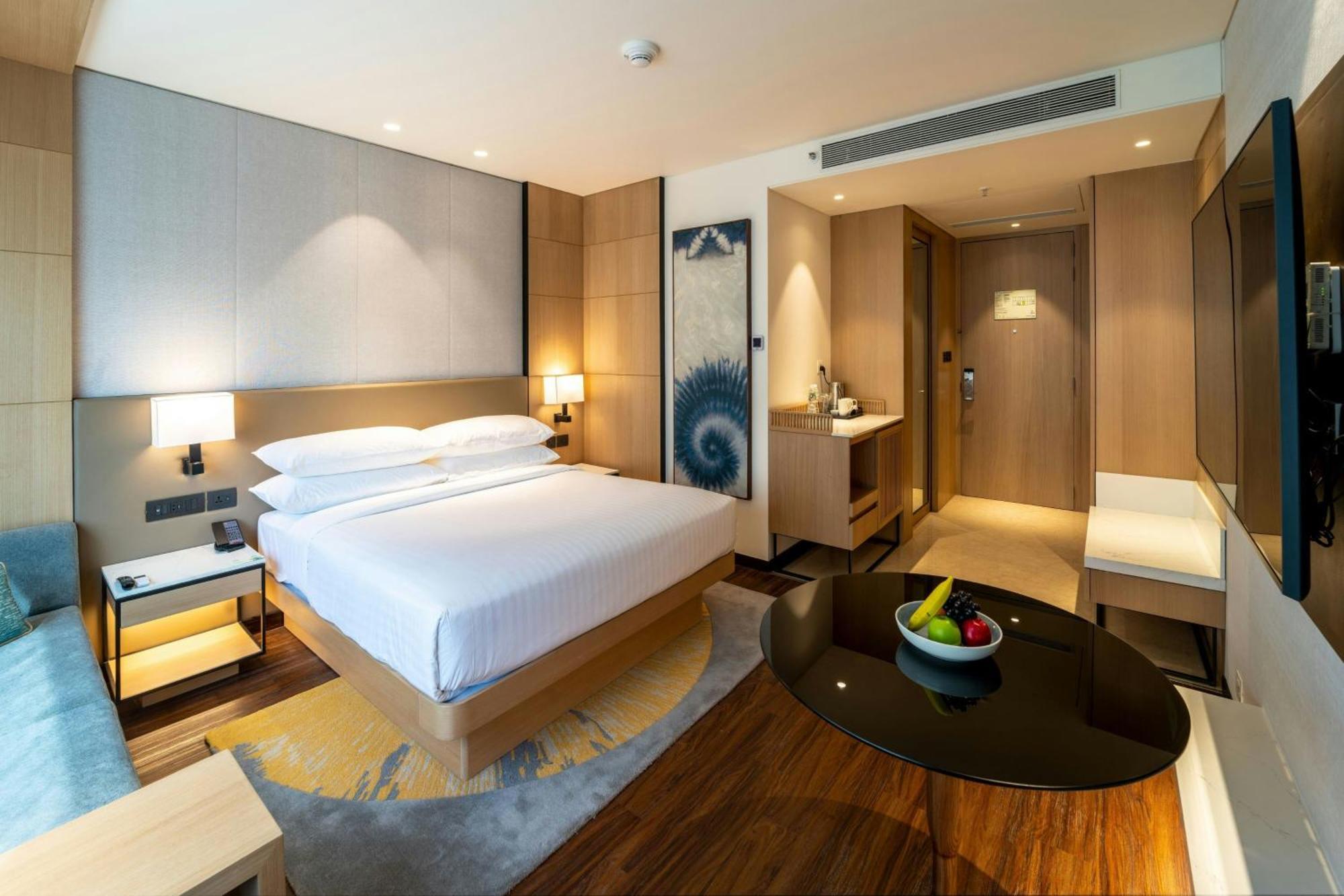 Courtyard By Marriott Vadodara Dış mekan fotoğraf